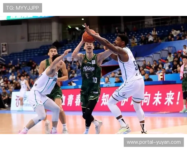 南京同曦首进季后赛，年轻球员成长带来希望